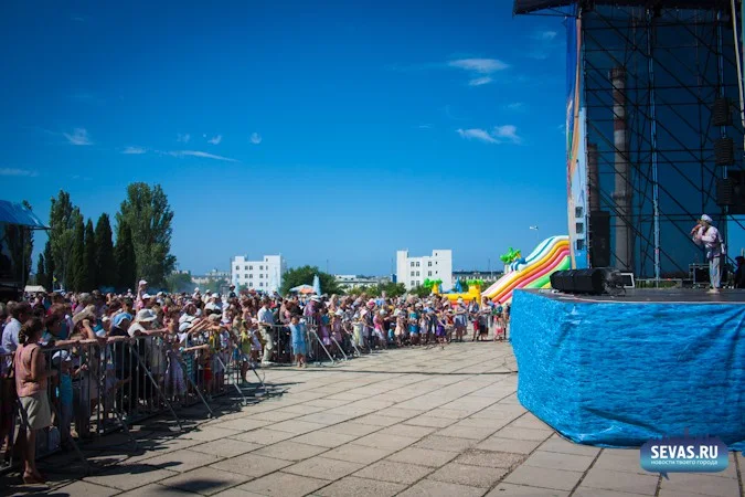 новости Севастополя, праздники Севастополь, День рыбака Севастополь, Тина Кароль Севастополь, звезды Севастополь, знаменитости Севастополь, фейерверк Севастополь, салют Севастополь