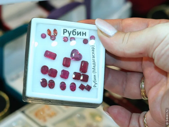 выставки Севастополь, новости Севастополя, севастопольские новости, выставки Севастополя, выставка Крым самоцветный, драгоценные камни, полудрагоценные камни, самоцветы Севастополь