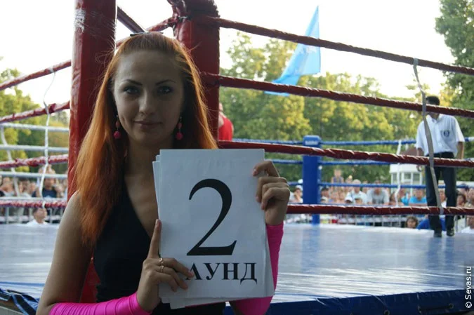 спорт Севастополь, бокс Севастополь, боксеры Севастополя, группа поддержки Севастополь, кровь на ринге Севастополь, кровавый спорт Севастополь