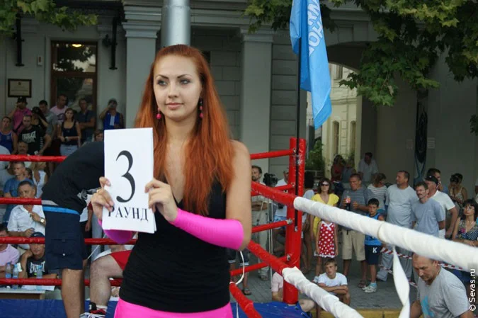 спорт Севастополь, бокс Севастополь, боксеры Севастополя, группа поддержки Севастополь, кровь на ринге Севастополь, кровавый спорт Севастополь