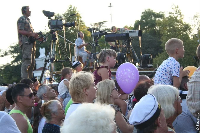 новости Севастополя, знаменитости Севастополь, звезды Севастополь, концерты звезд в Севастополе, Пелагея Севастополь, Любэ Севастополь, праздники Севастополь, День ВМФ Севастополь, День флота Севастополь