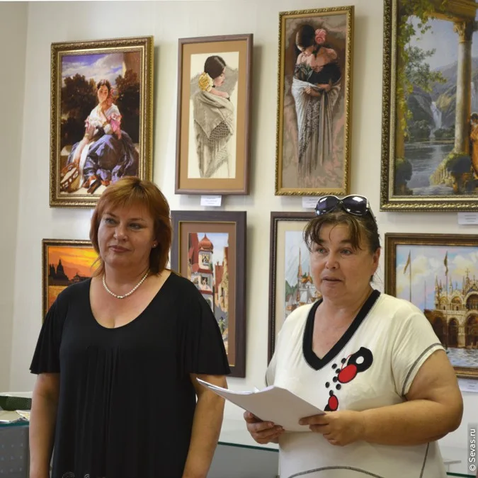 новости Севастополя, выставки Севастополя, выставки Севастополь, вышивальщицы Севастополь, вышивка Севастополь, выставка По странам и континентам, севастопольские художники, художники Севастополя, вышитые картины Севастополь