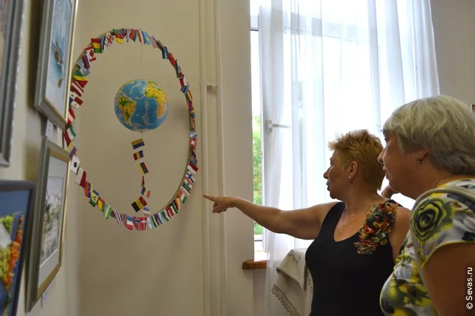 новости Севастополя, выставки Севастополя, выставки Севастополь, вышивальщицы Севастополь, вышивка Севастополь, выставка По странам и континентам, севастопольские художники, художники Севастополя, вышитые картины Севастополь