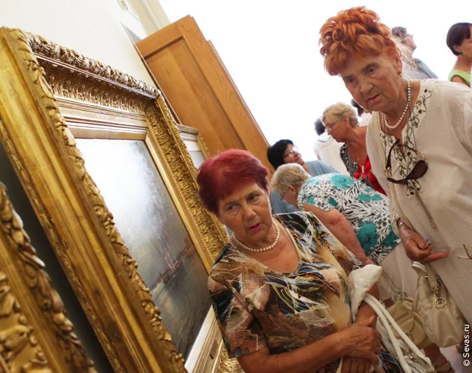 В Севастопольском художественном музее возродили показ выставки «Мемориал Айвазовского»