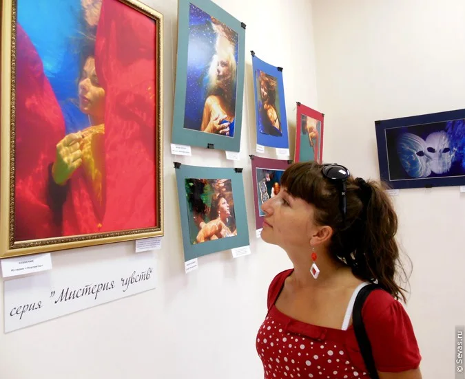 фотовыставки Севастополь, новости Севастополя, подводные фотографии Севастополь, фотограф Марина Береснева, фотовыставка Небесный свет воды Севастополь, выставки Севастополь