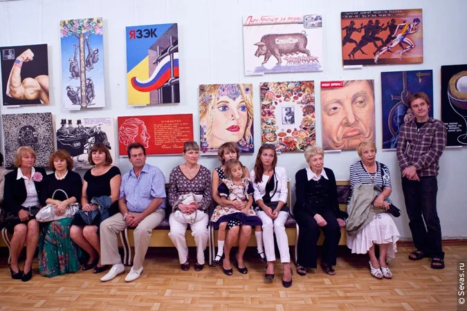 выставки Севастополь, новости Севастополя, севастопольские художники, художники Севастополя, украинские художники, художники Украины, крымские художники, художники Крыма, художник Валерий Манин, плакаты Валерия Манина, современный плакат, выставка Советский и незалежный плакат