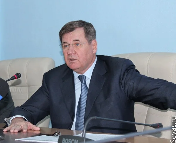  Председатель Севастопольской городской государственной администрации Владимир Яцуба