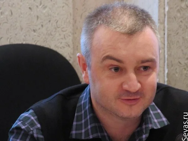 Депутат Севастопольского городского совета, председатель постоянной комиссии по вопросам культуры, туризма, молодежи и спорта Владимир Демченко