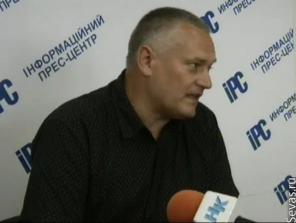 Председатель Всеукраинского союза бездомных офицеров Сергей Разумовский